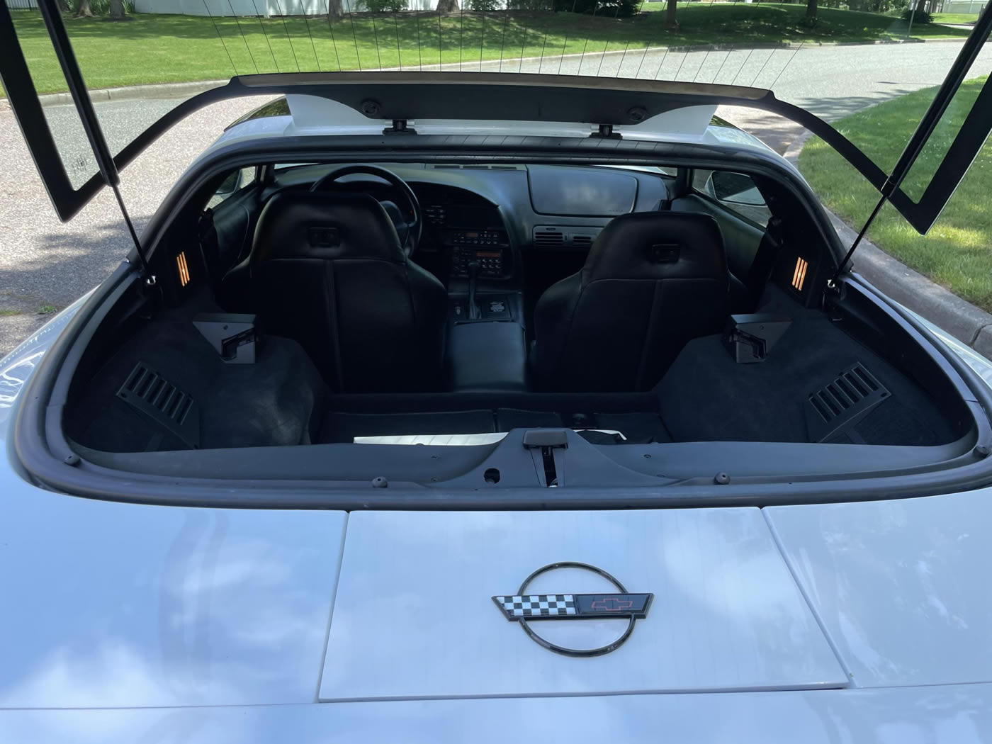 1994 Corvette Coupe in Arctic White