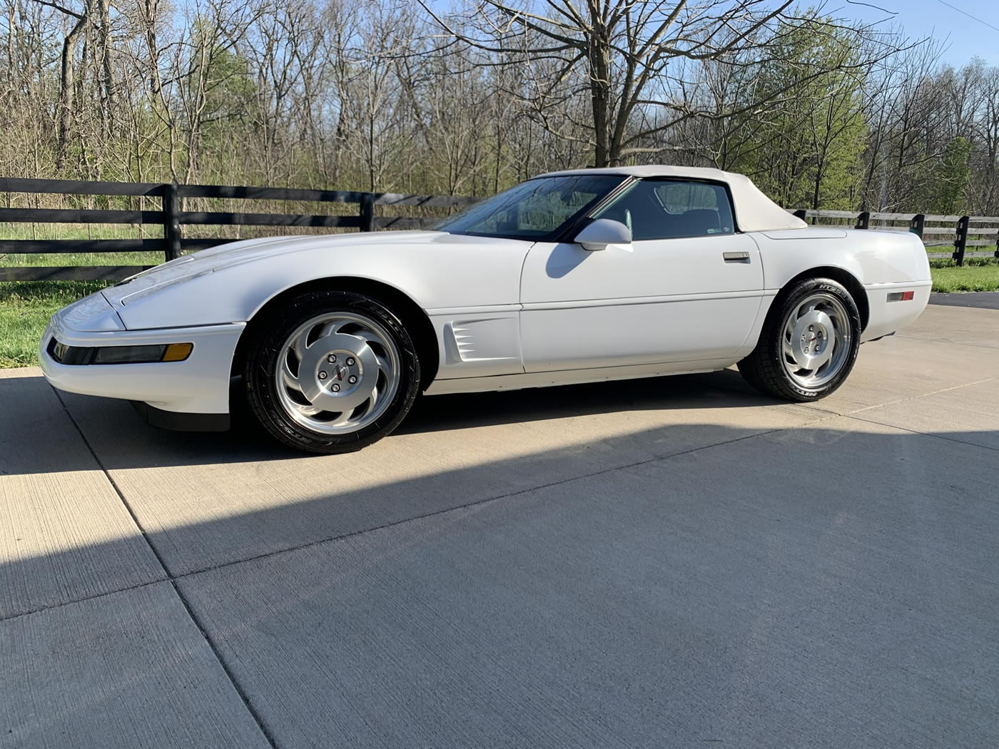 1995 Corvette Convertible in Arctic White