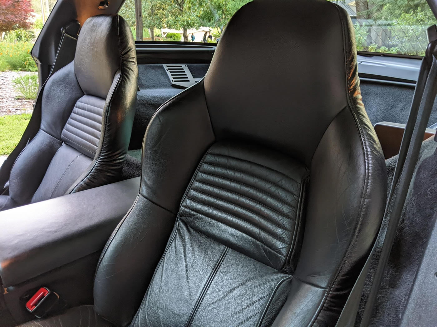 1995 Corvette Coupe in Dark Purple Metallic