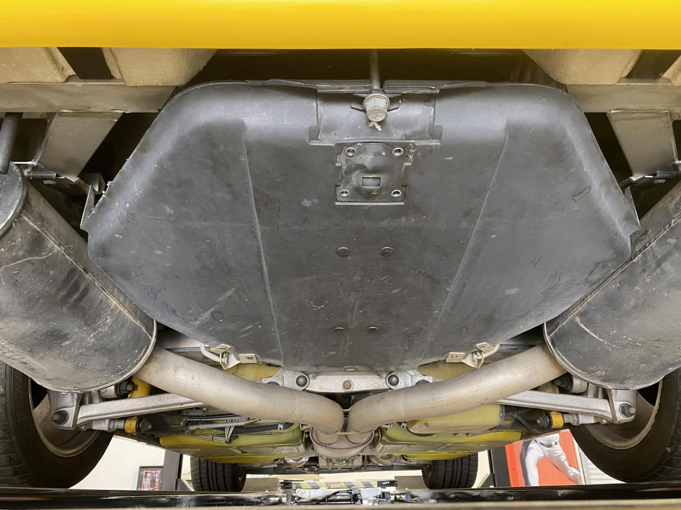 1995 Corvette ZR-1 in Competition Yellow