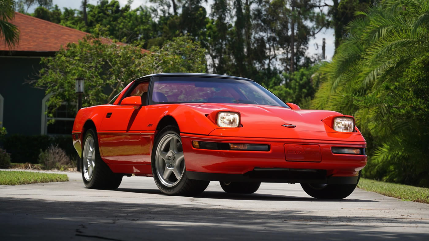 1995 Corvette ZR-1 in Torch Red