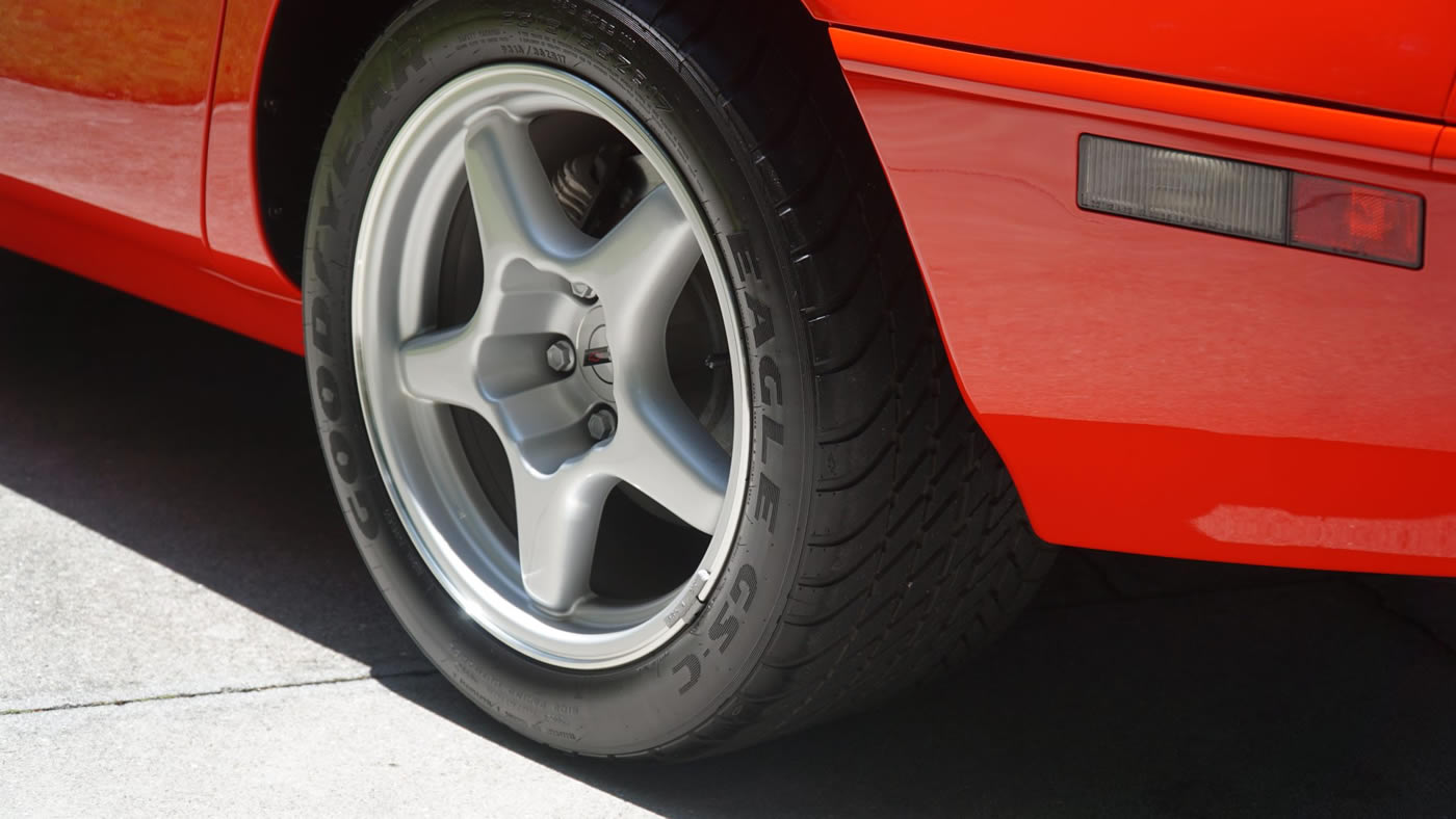 1995 Corvette ZR-1 in Torch Red