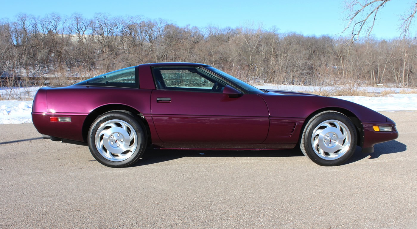 1996 Corvette Coupe in Dark Purple Metallic