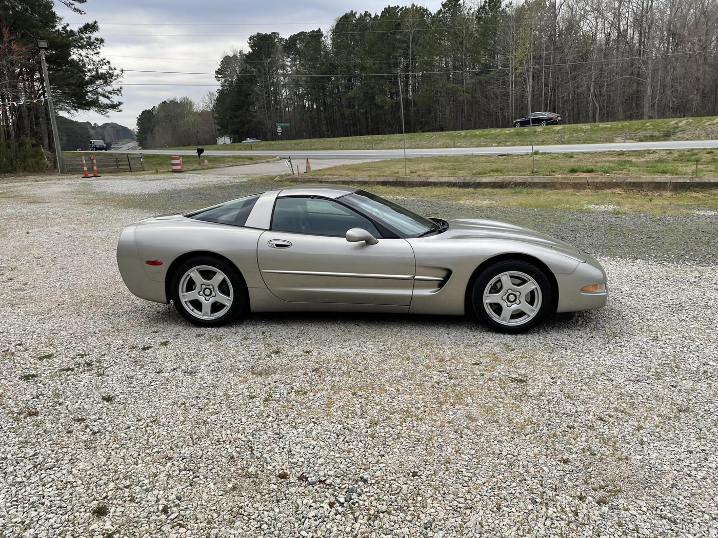 1999 Corvette Coupe in Light Pewter Metallic