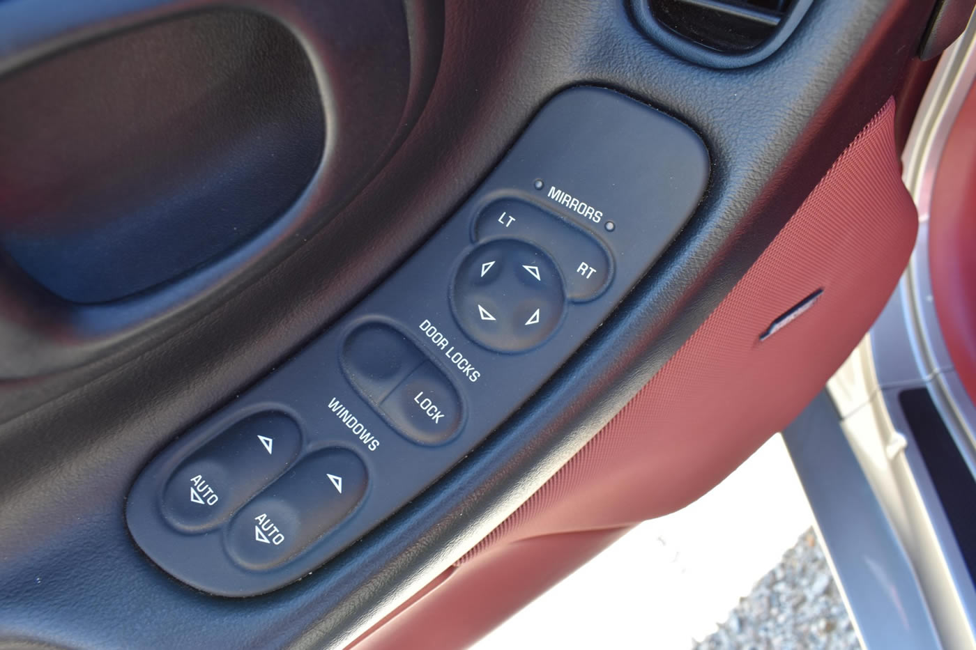 1999 Corvette Coupe in Light Pewter Metallic