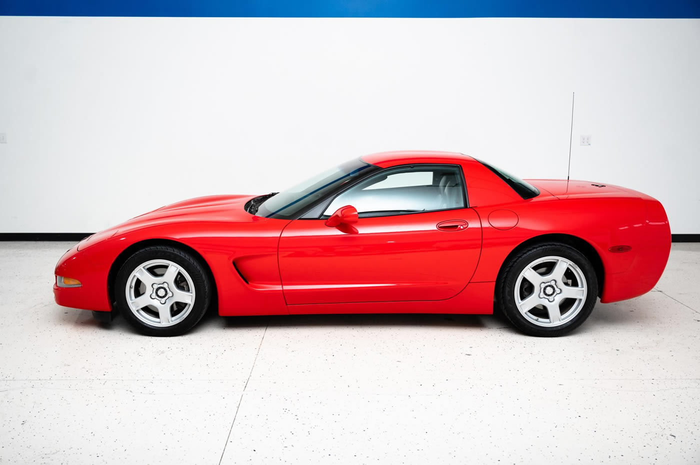 1999 Corvette Fixed Roof Coupe in Torch Red