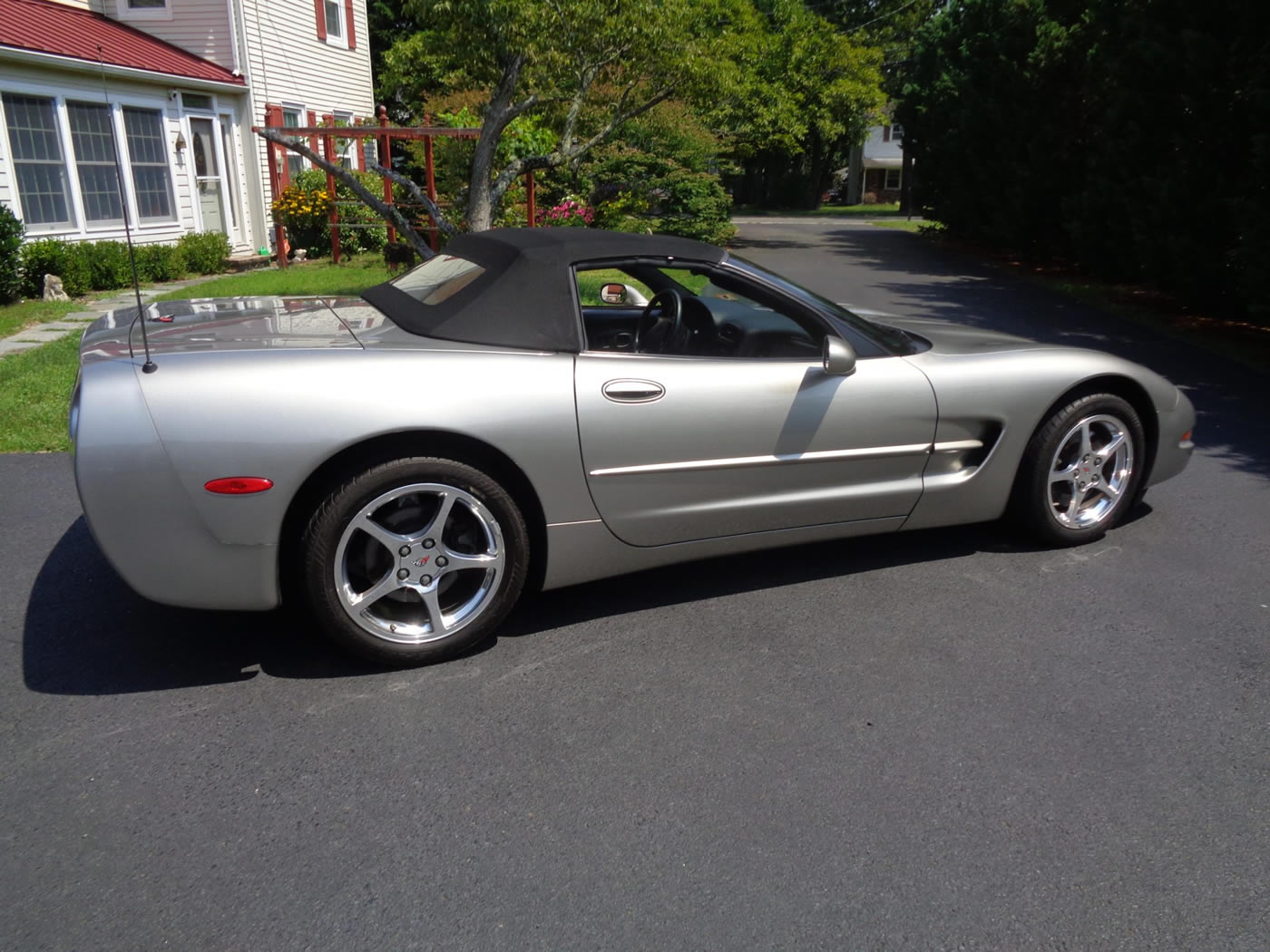 2000 Corvette Convertible in Light Pewter Metallic