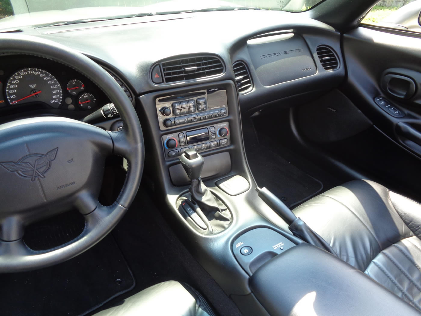 2000 Corvette Convertible in Light Pewter Metallic