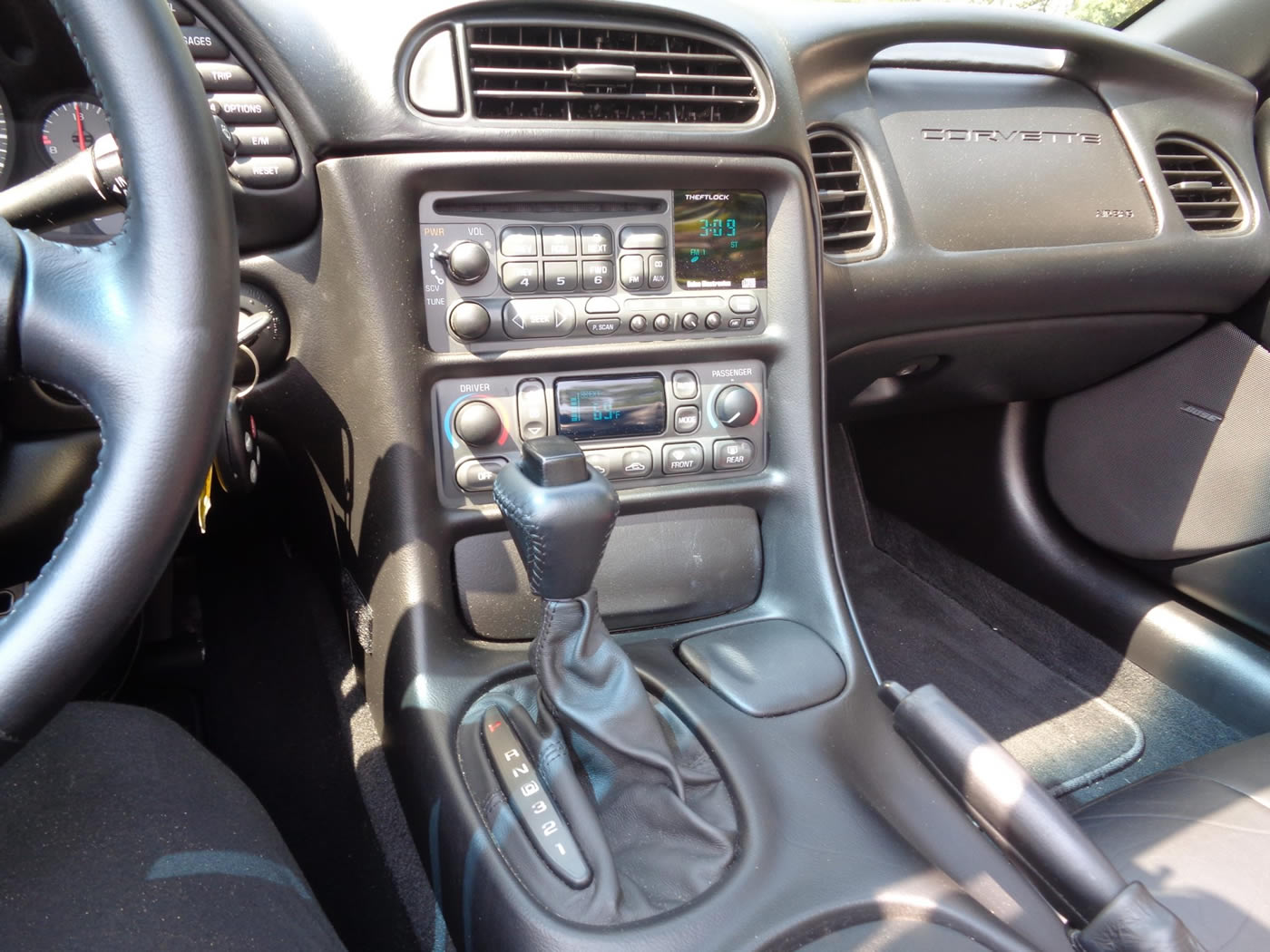 2000 Corvette Convertible in Light Pewter Metallic