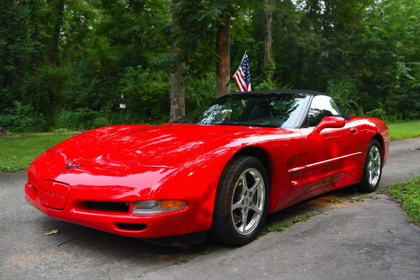 2000 Corvette Convertible in Torch Red