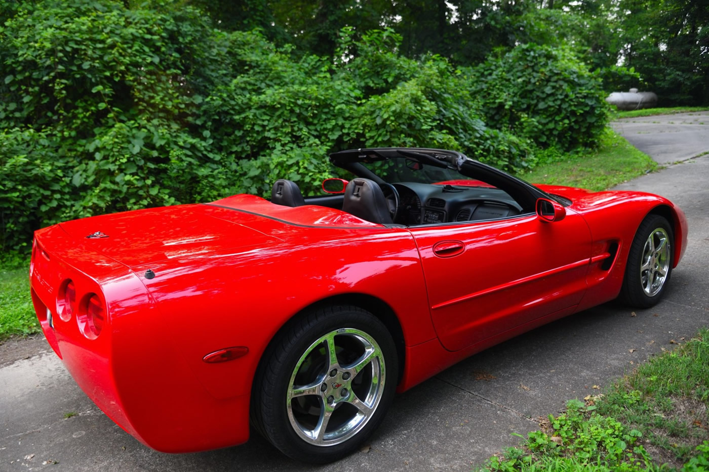 2000 Corvette Convertible in Torch Red