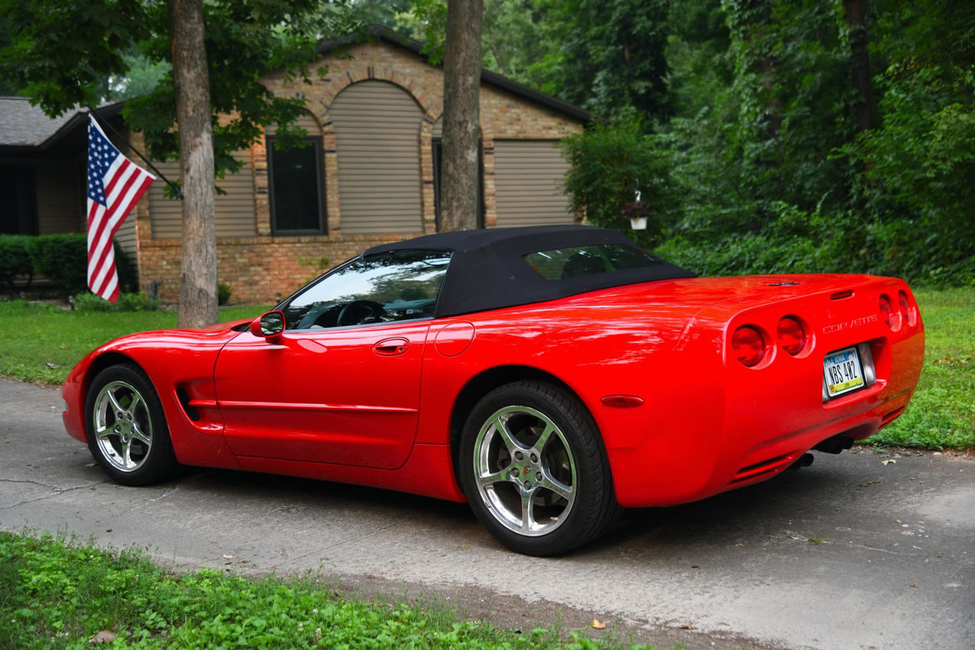 2000 Corvette Convertible in Torch Red