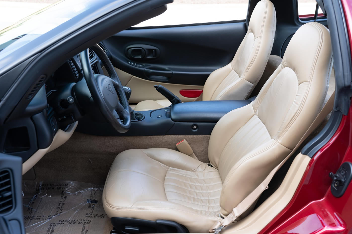 2000 Corvette Coupe in Magnetic Red Metallic