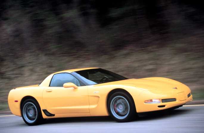 2001 Z06 - Side View