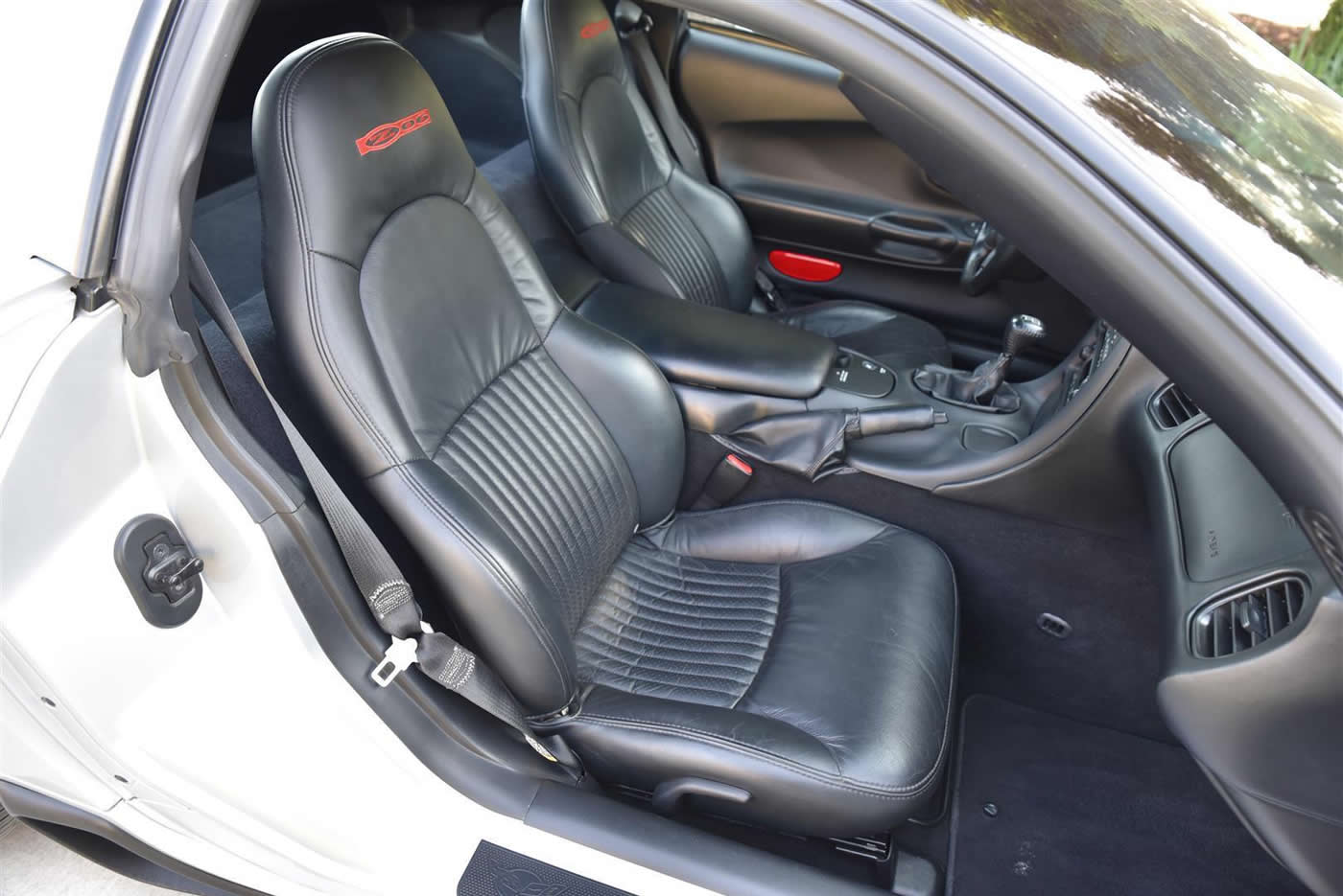 2003 Corvette Z06 in Quicksilver Metallic