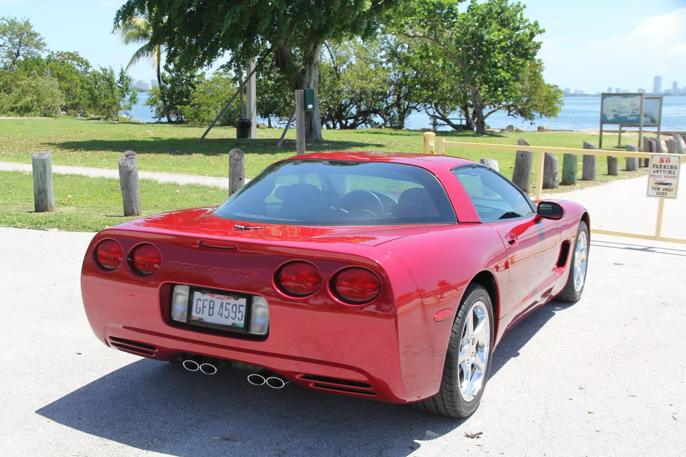 2004 Corvette Coupe in Magnetic Red Metallic