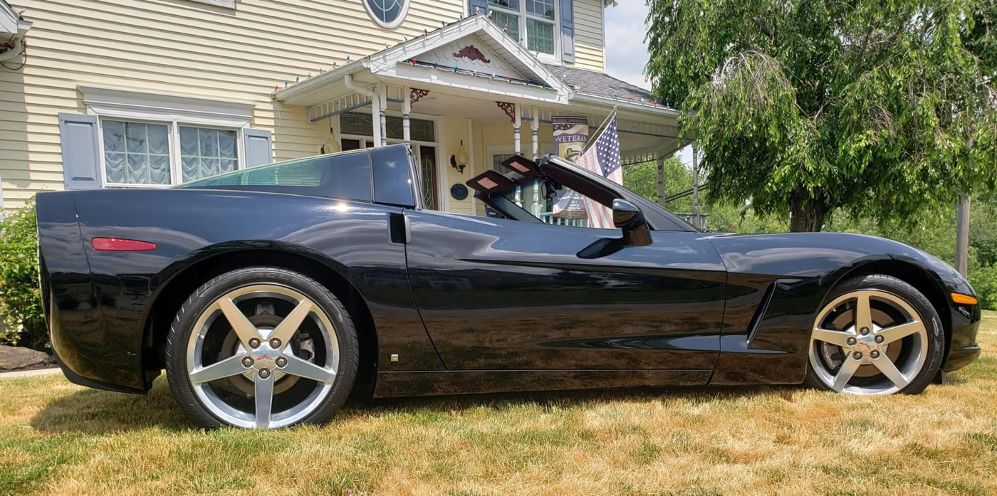 2006 Corvette Coupe in Black