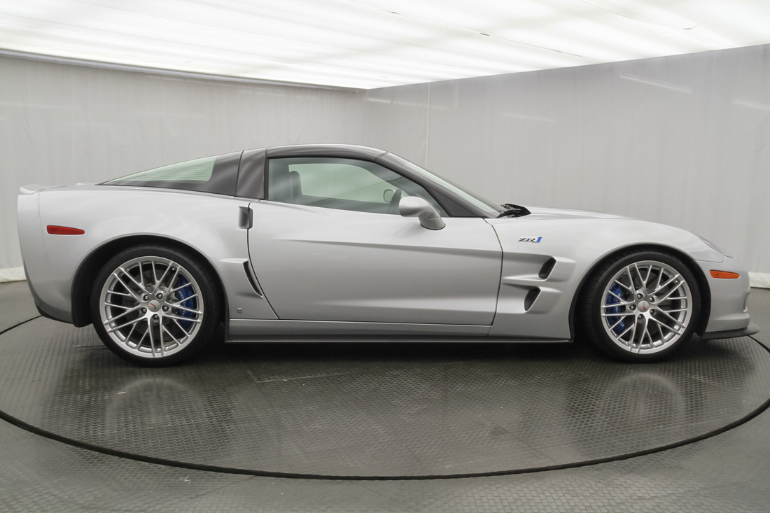 2009 Corvette ZR1 - Blade Silver Metallic