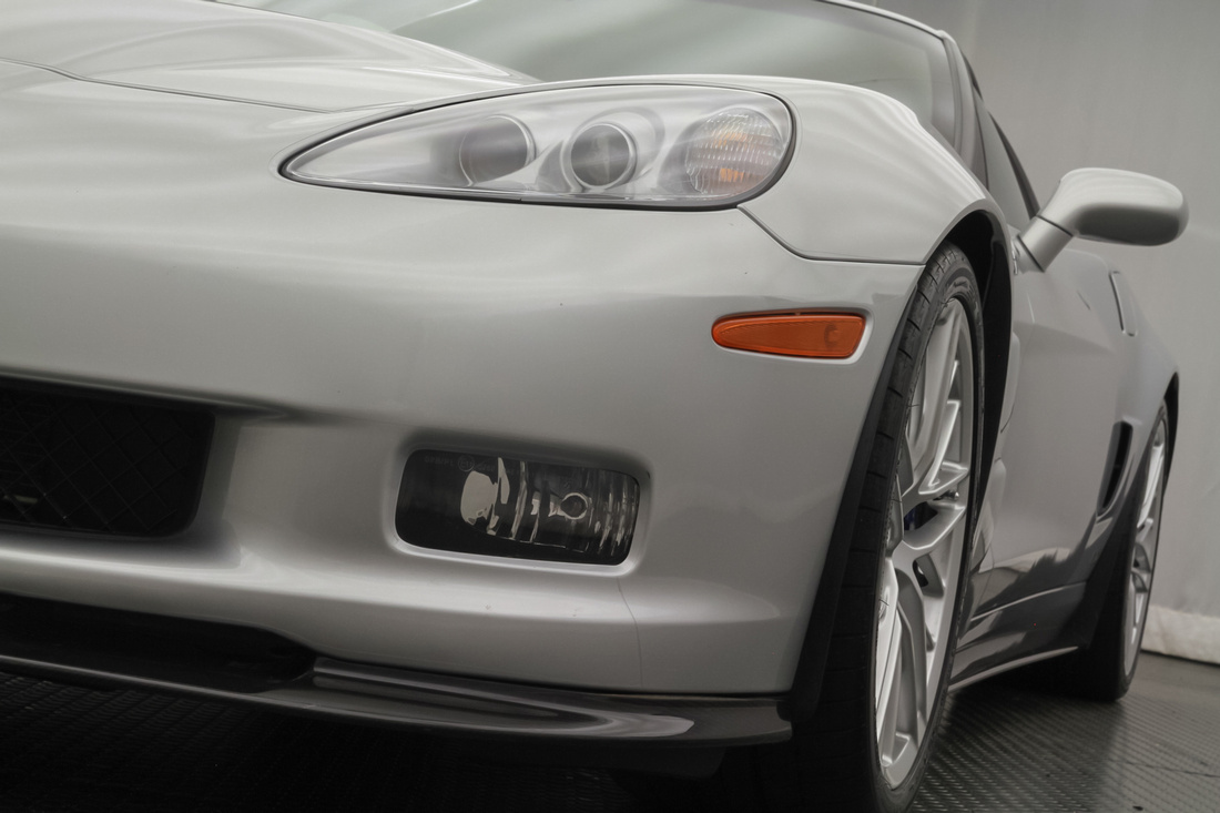 2009 Corvette ZR1 - Blade Silver Metallic