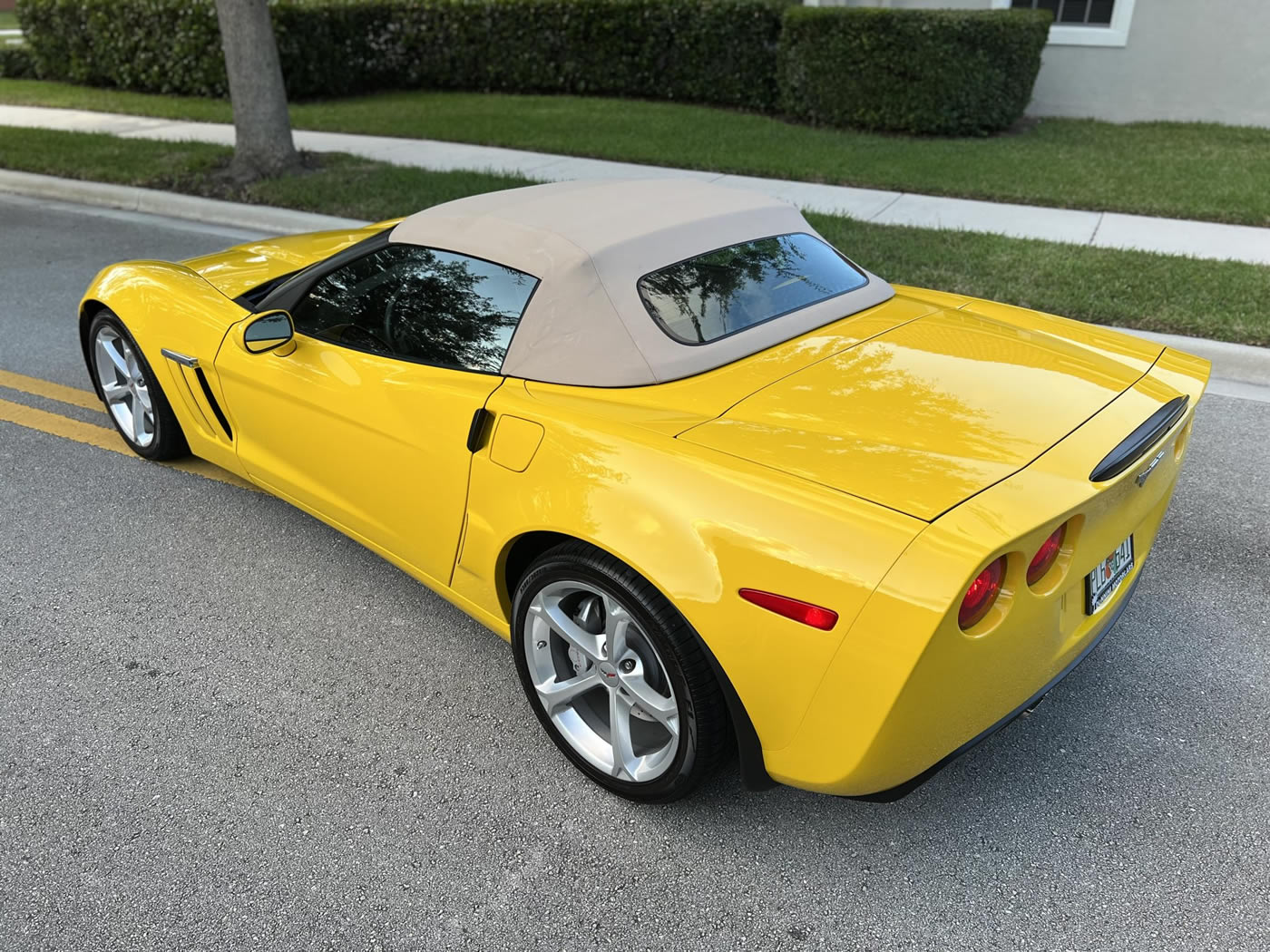 2010 Corvette Grand Sport Convertible 2LT in Velocity Yellow Tintcoat