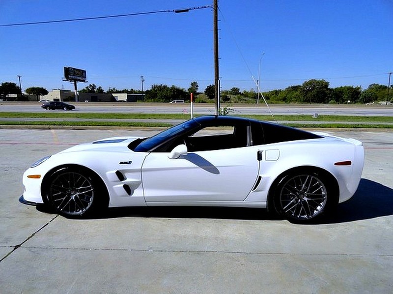 2010 Corvette ZR1 - Arctic White