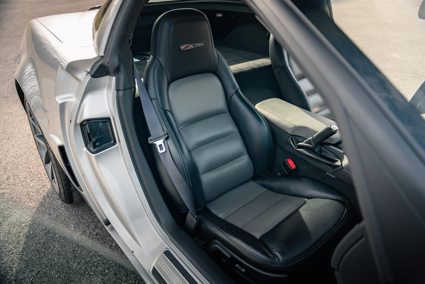 2011 Corvette Z06 3LZ in Blade Silver Metallic