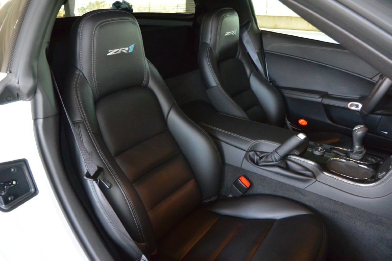 2011 Corvette ZR1 - Arctic White