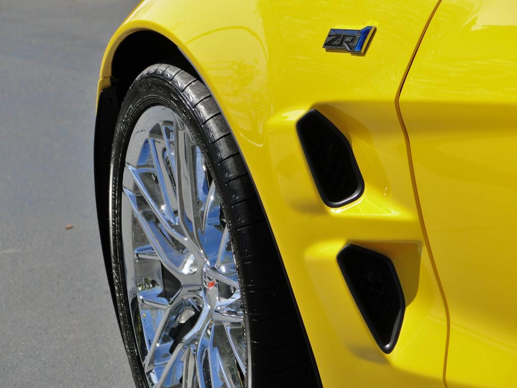 2012 Corvette ZR1 in Velocity Yellow