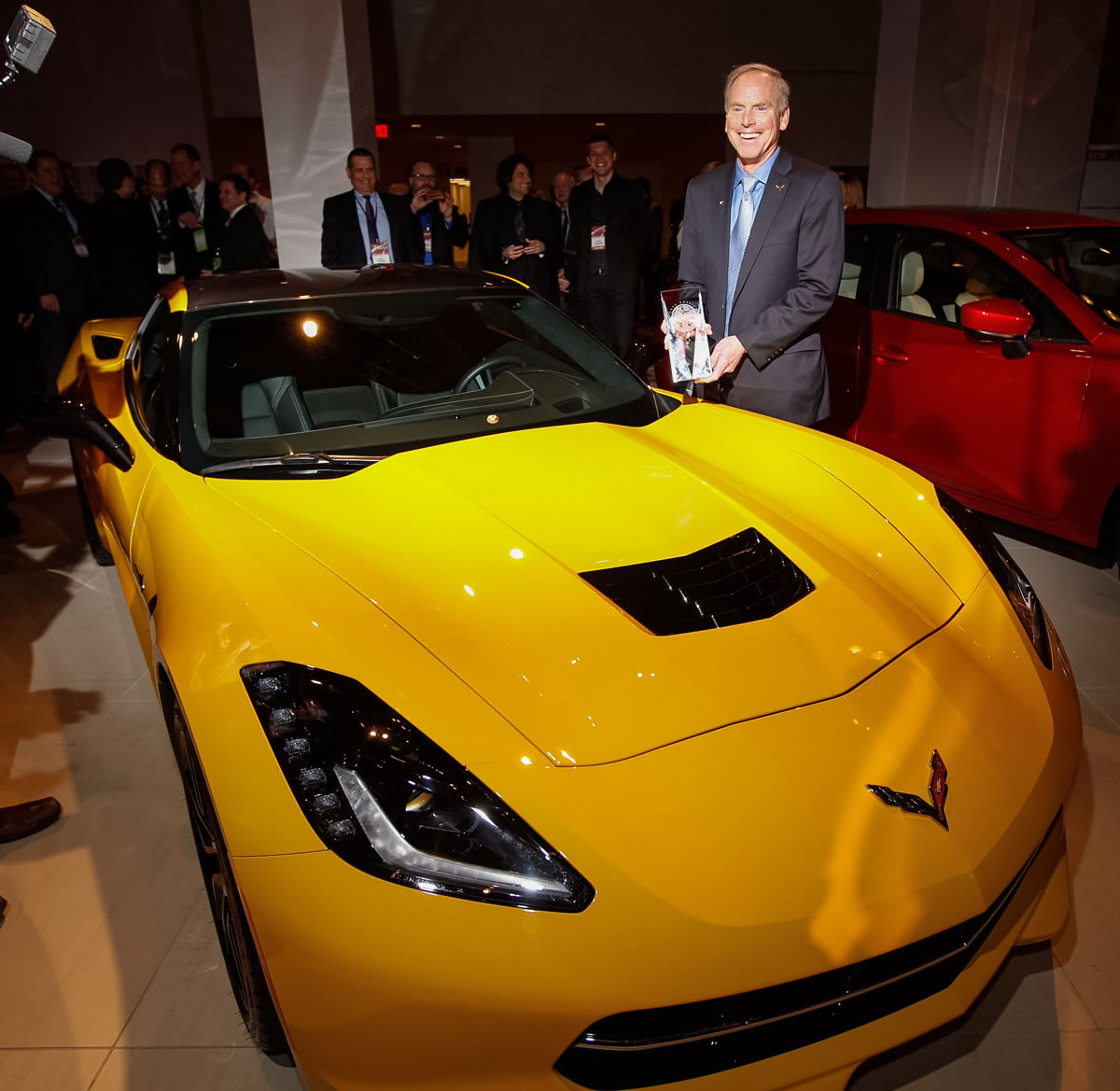 2014 C7 Corvette Stingray Wins North American Car of the Year Award
