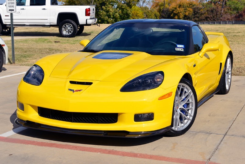 2014 Corvette ZR1 in Velocity Yellow