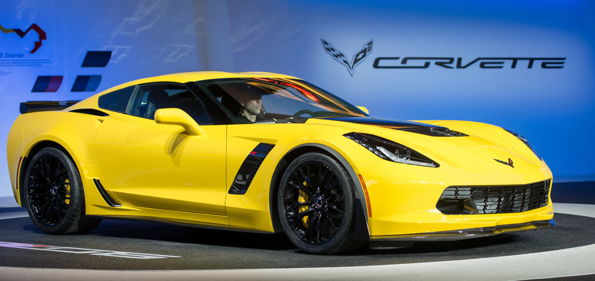 2015 Chevrolet Corvette Z06 Makes World Debut