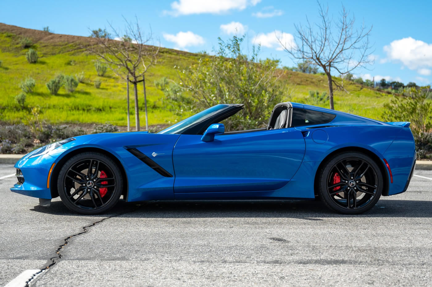 2015 Corvette Stingray Coupe 2LT in Laguna Blue