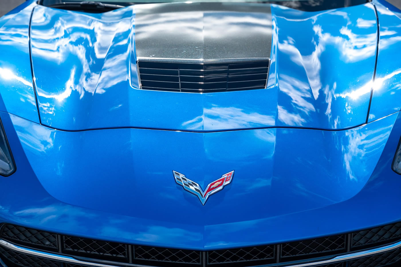 2015 Corvette Stingray Coupe 2LT in Laguna Blue