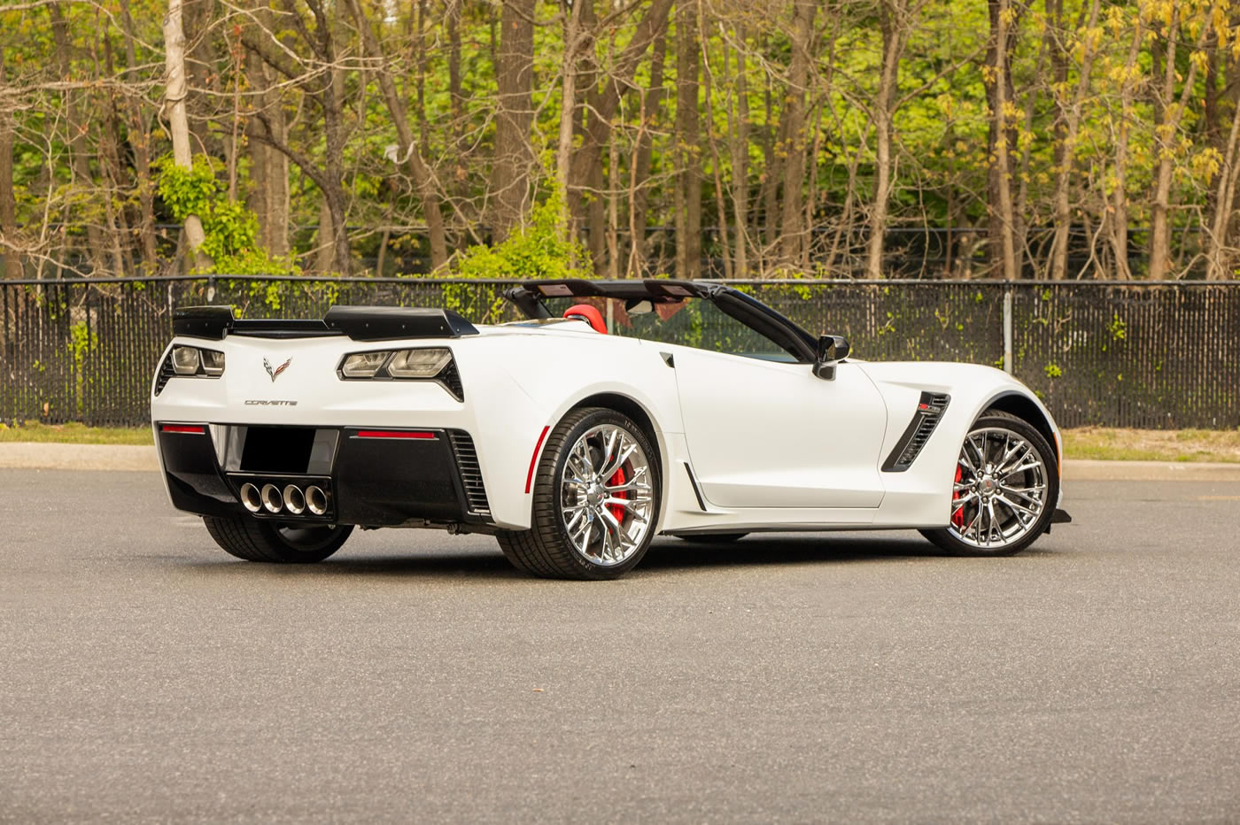 2015 Corvette Z06 Convertible 3LZ Z07 in Arctic White