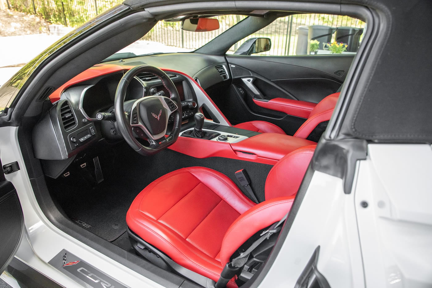 2015 Corvette Z06 Convertible 3LZ Z07 in Arctic White