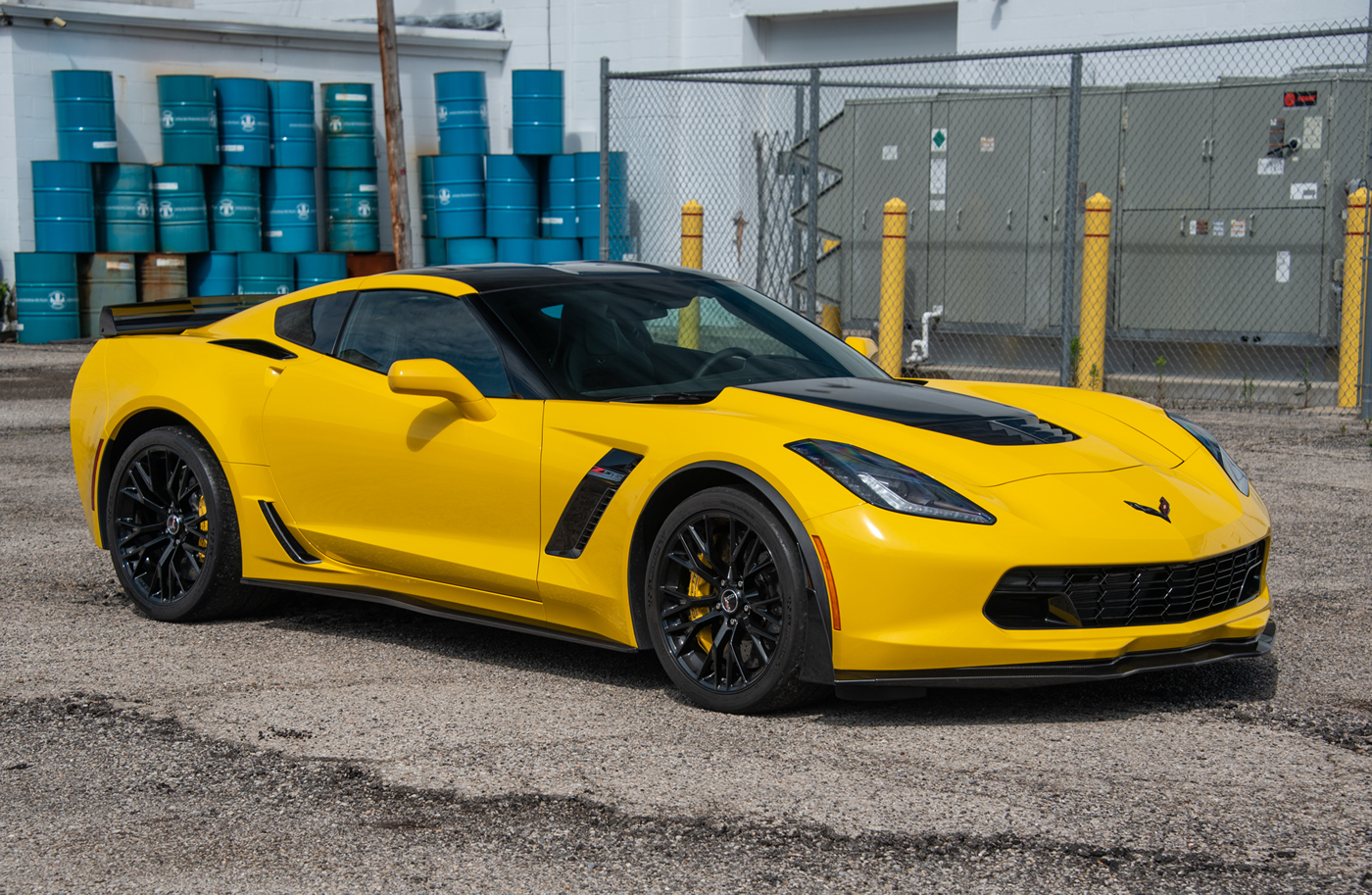 2015 Corvette Z06 Coupe 3LZ Z07 7-Speed in Velocity Yellow