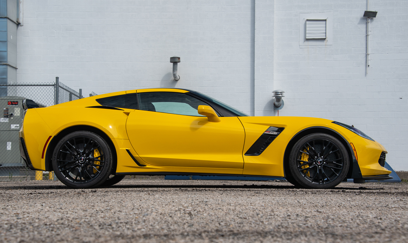 2015 Corvette Z06 Coupe 3LZ Z07 7-Speed in Velocity Yellow