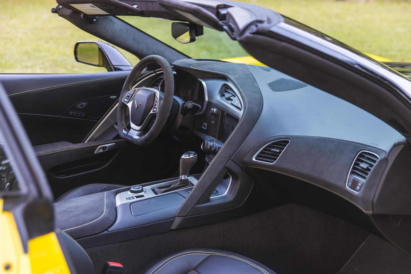 2016 Corvette Z06 C7.R Edition in Corvette Racing Yellow