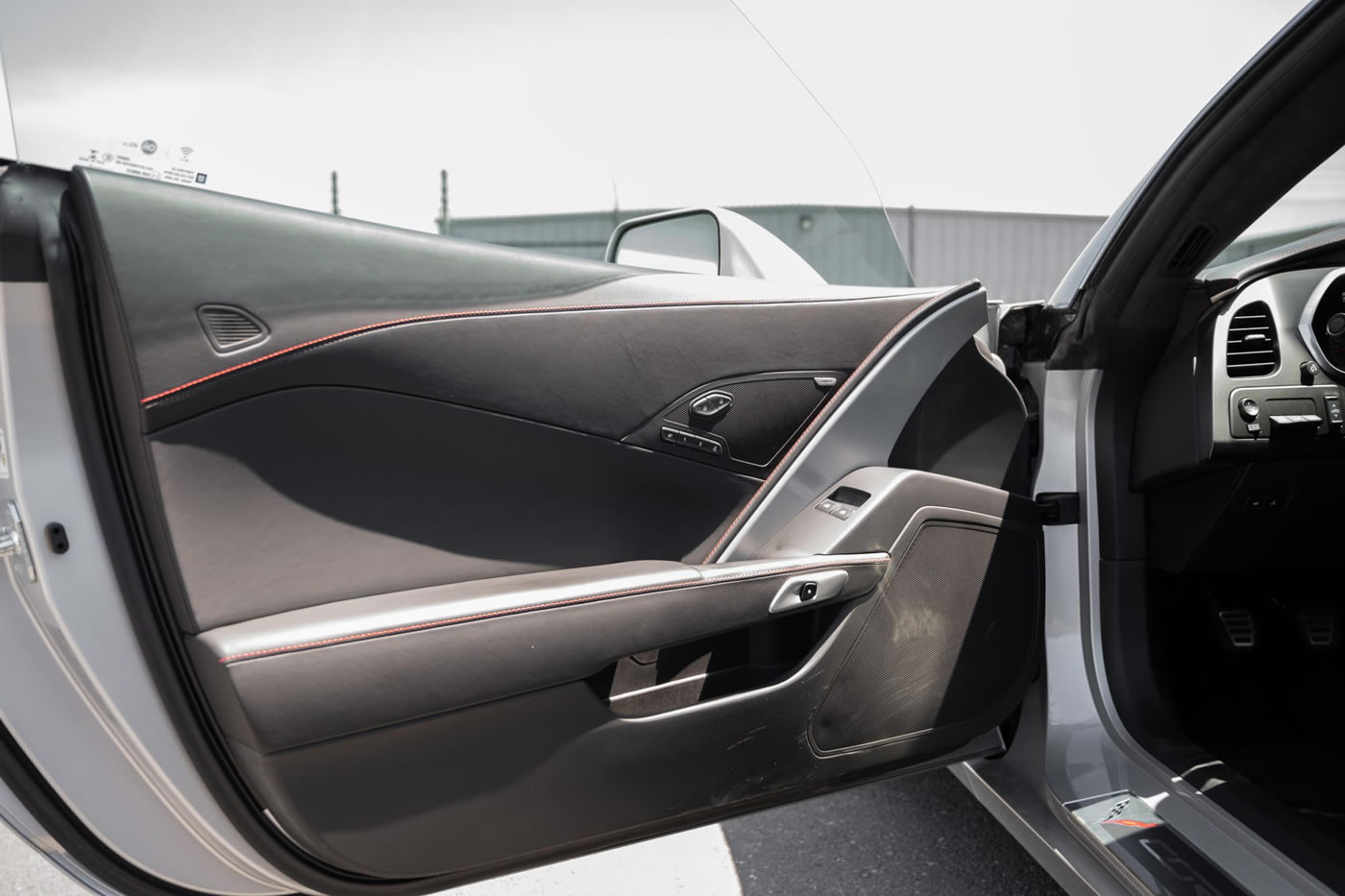2016 Corvette Z06 Convertible 3LZ 7-Speed in Blade Silver Metallic