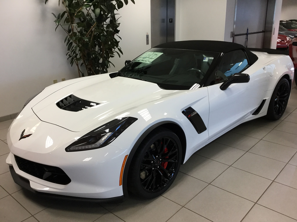 2016 Corvette Z06 Convertible in Arctic White