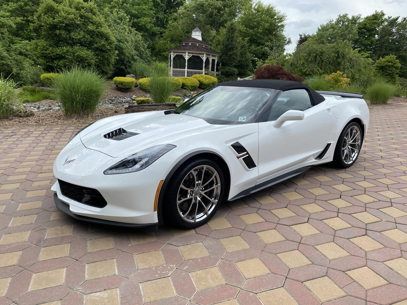 2017 Corvette Grand Sport Convertible 2LT in Arctic White