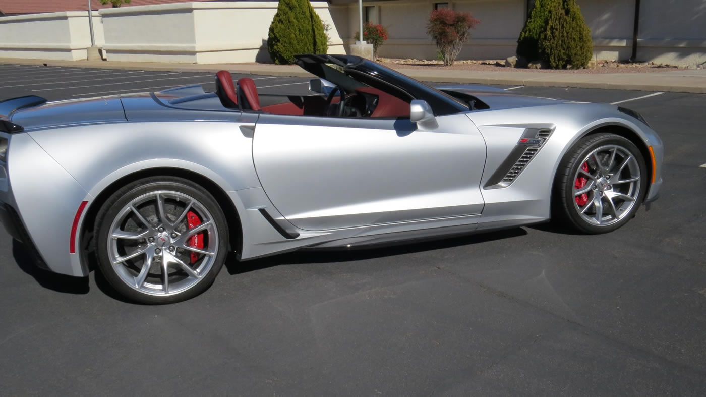 2017 Corvette Z06 3LZ Convertible in Blade Silver Metallic