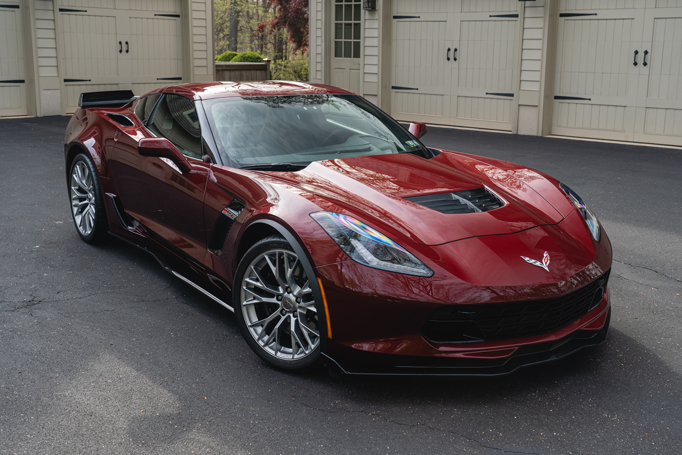 2017 Corvette Z06 Coupe 3LZ in Long Beach Red Metallic