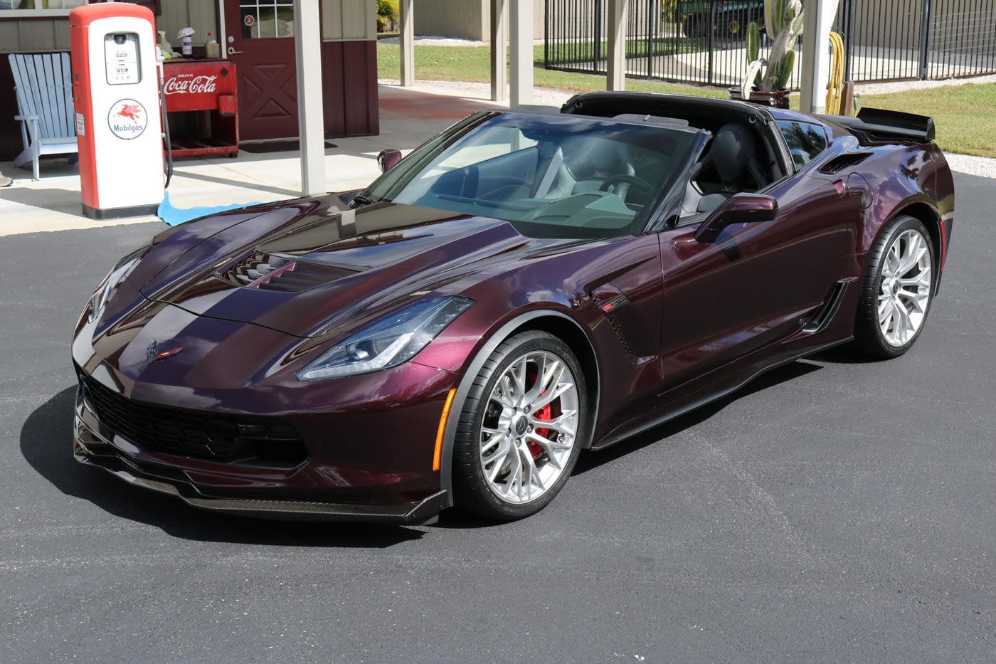 2017 Corvette Z06 Coupe in Black Rose Metallic