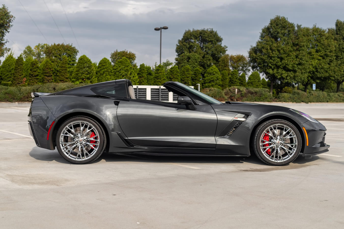 2018 Corvette Z06 Coupe 2LZ 7-Speed in Watkins Glen Gray