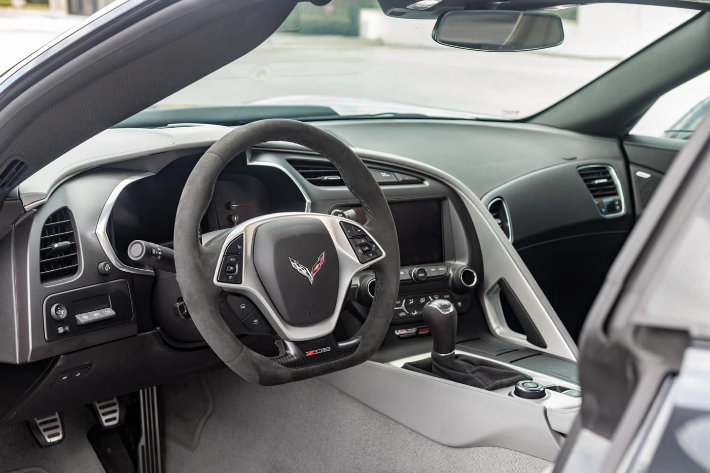 2018 Corvette Z06 Coupe 2LZ 7-Speed in Watkins Glen Gray