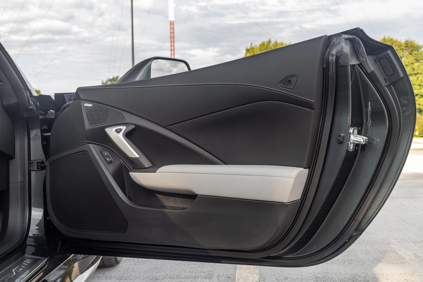 2018 Corvette Z06 Coupe 2LZ 7-Speed in Watkins Glen Gray