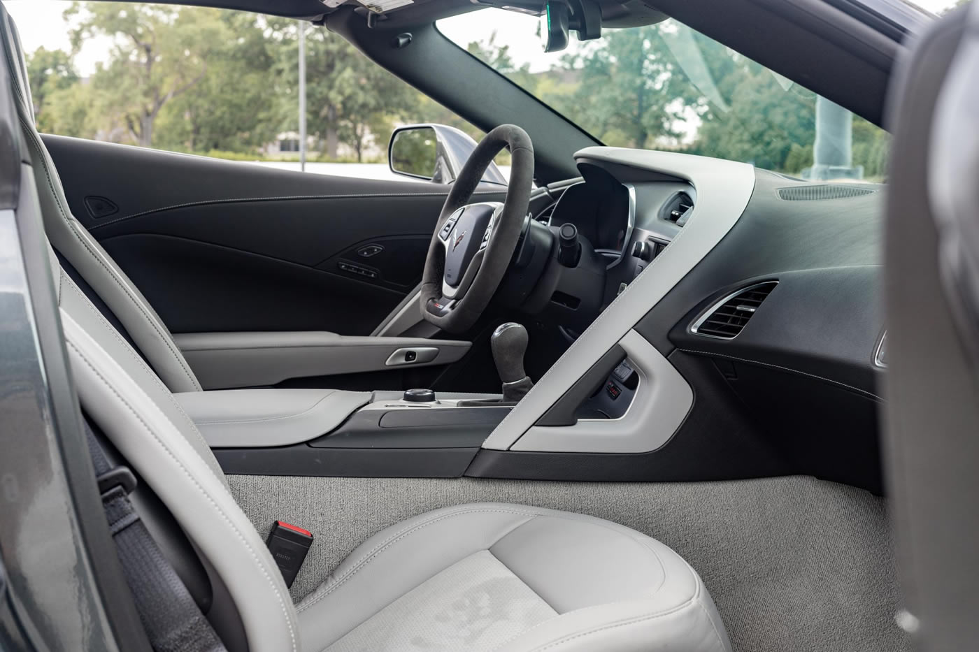 2018 Corvette Z06 Coupe 2LZ 7-Speed in Watkins Glen Gray