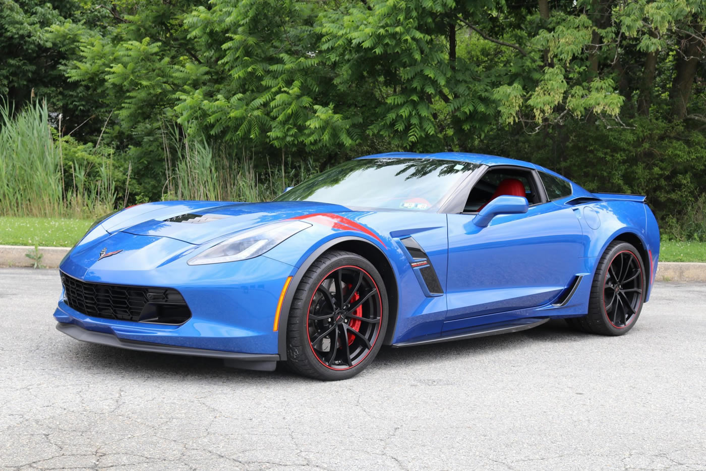 2019 Corvette Grand Sport 2LT Coupe in Elkhart Lake Blue Metallic