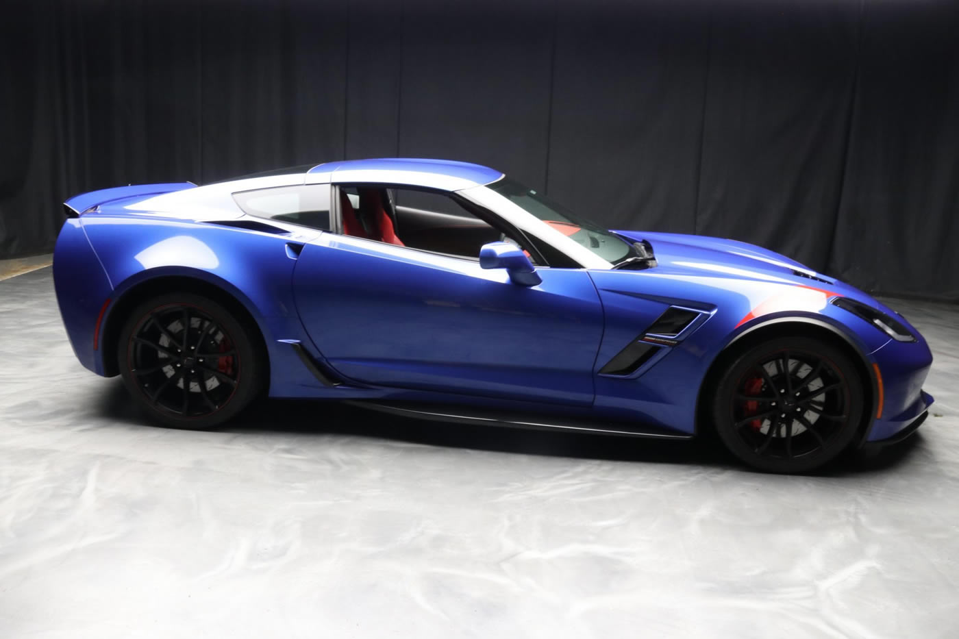 2019 Corvette Grand Sport 2LT Coupe in Elkhart Lake Blue Metallic